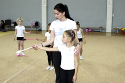 СК Лилия проводит набор девочек для занятий художественной гимнастикой по адресу ул. Тургенева, 23 (Центр)